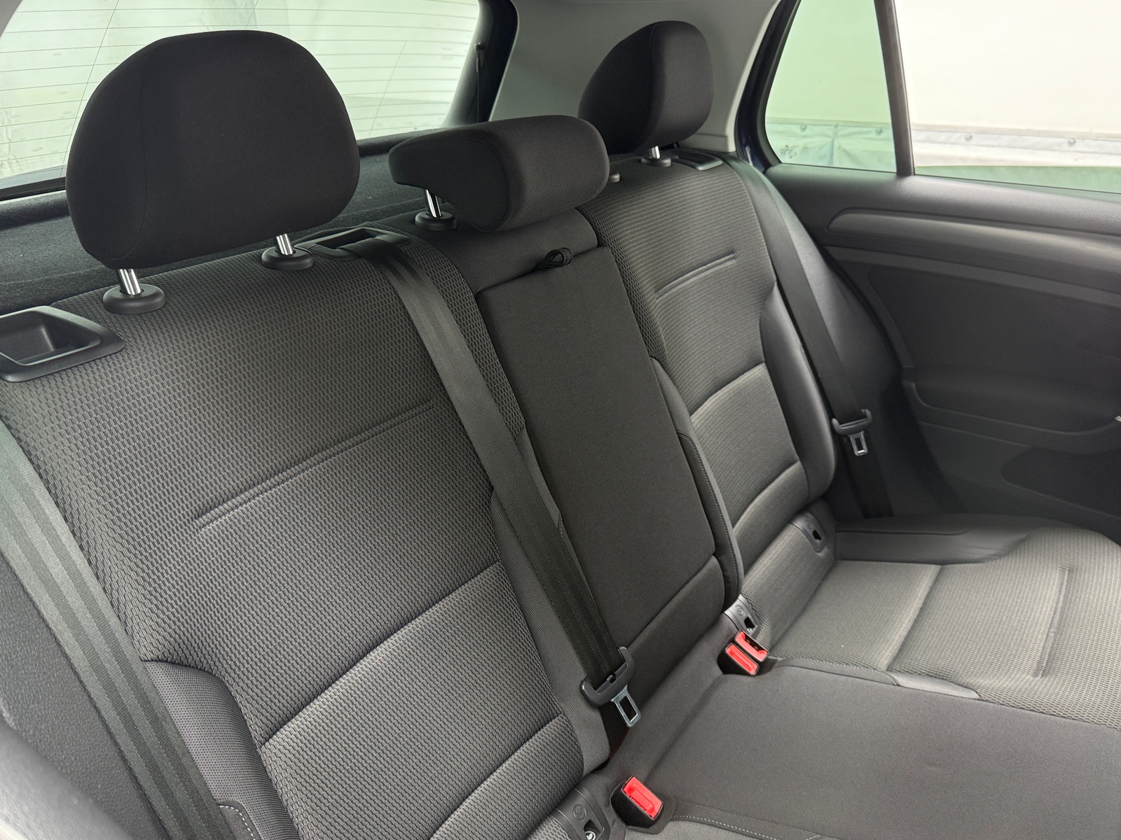 Thumbnail: 2019 Volkswagen e-Golf - 6