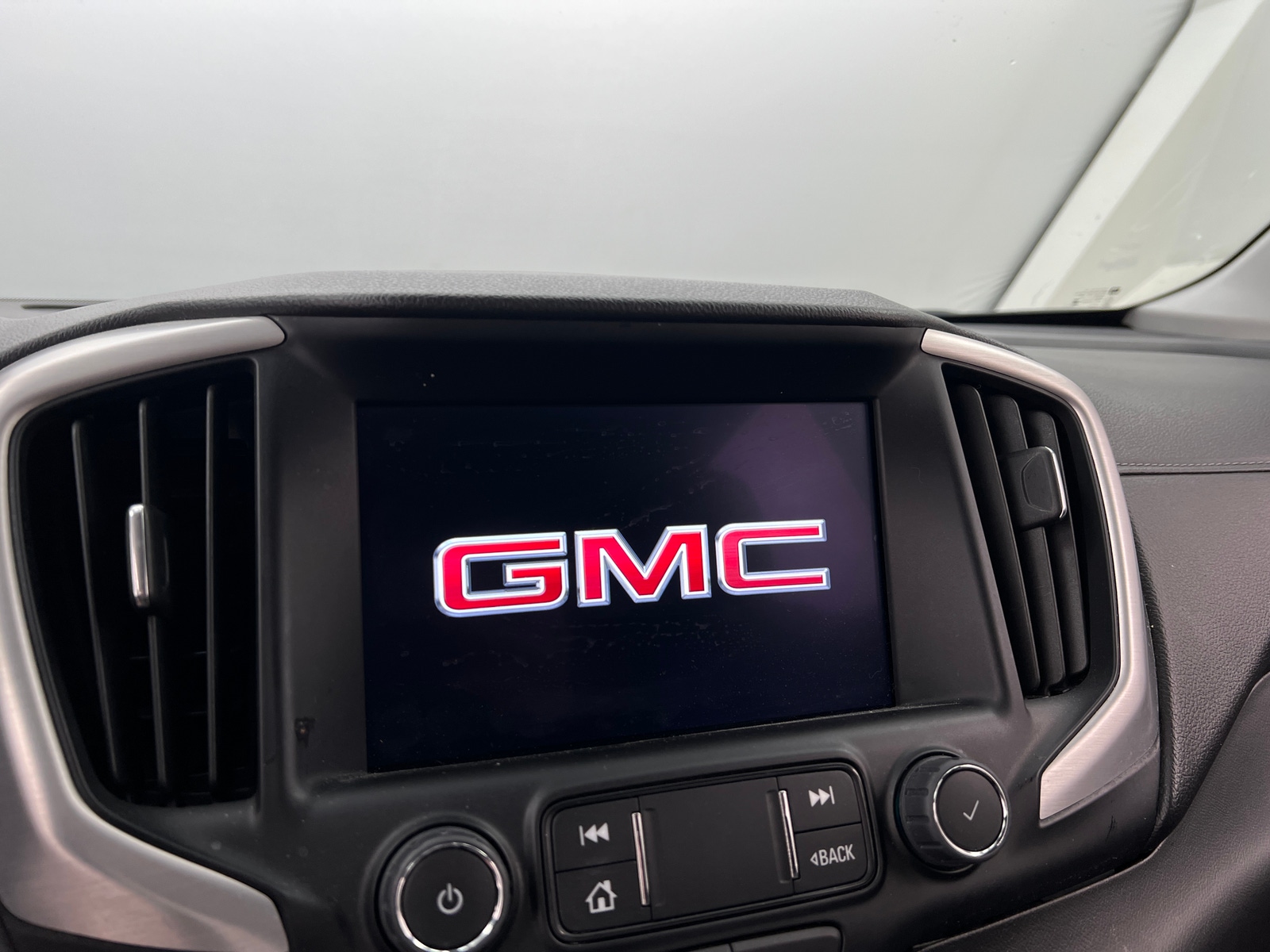 Thumbnail: 2024 GMC Terrain - 3