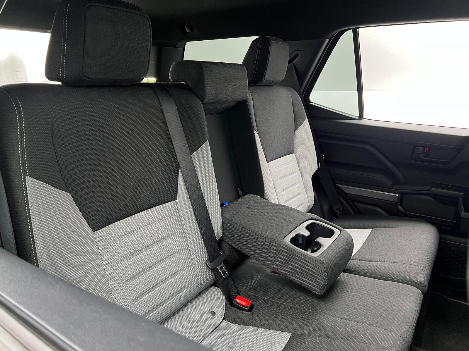 Thumbnail: 2025 Toyota 4Runner - 6