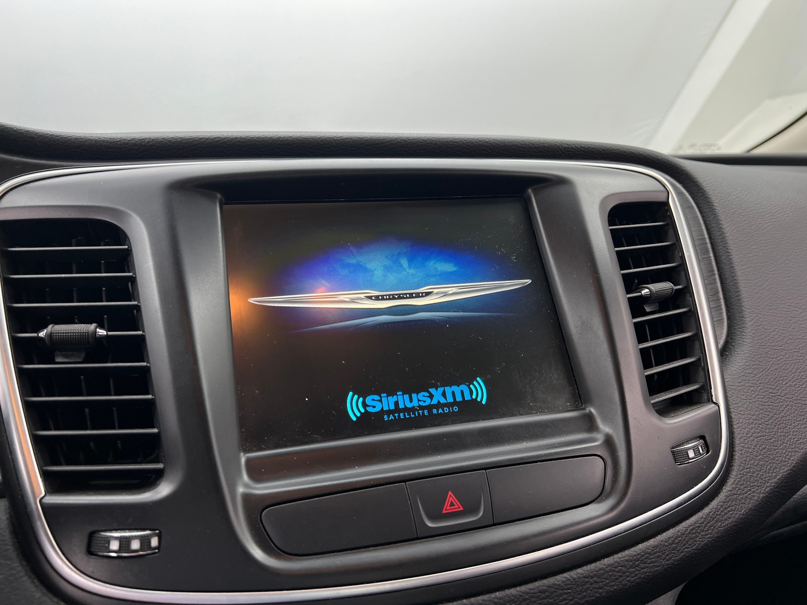 Thumbnail: 2017 Chrysler 200 - 3