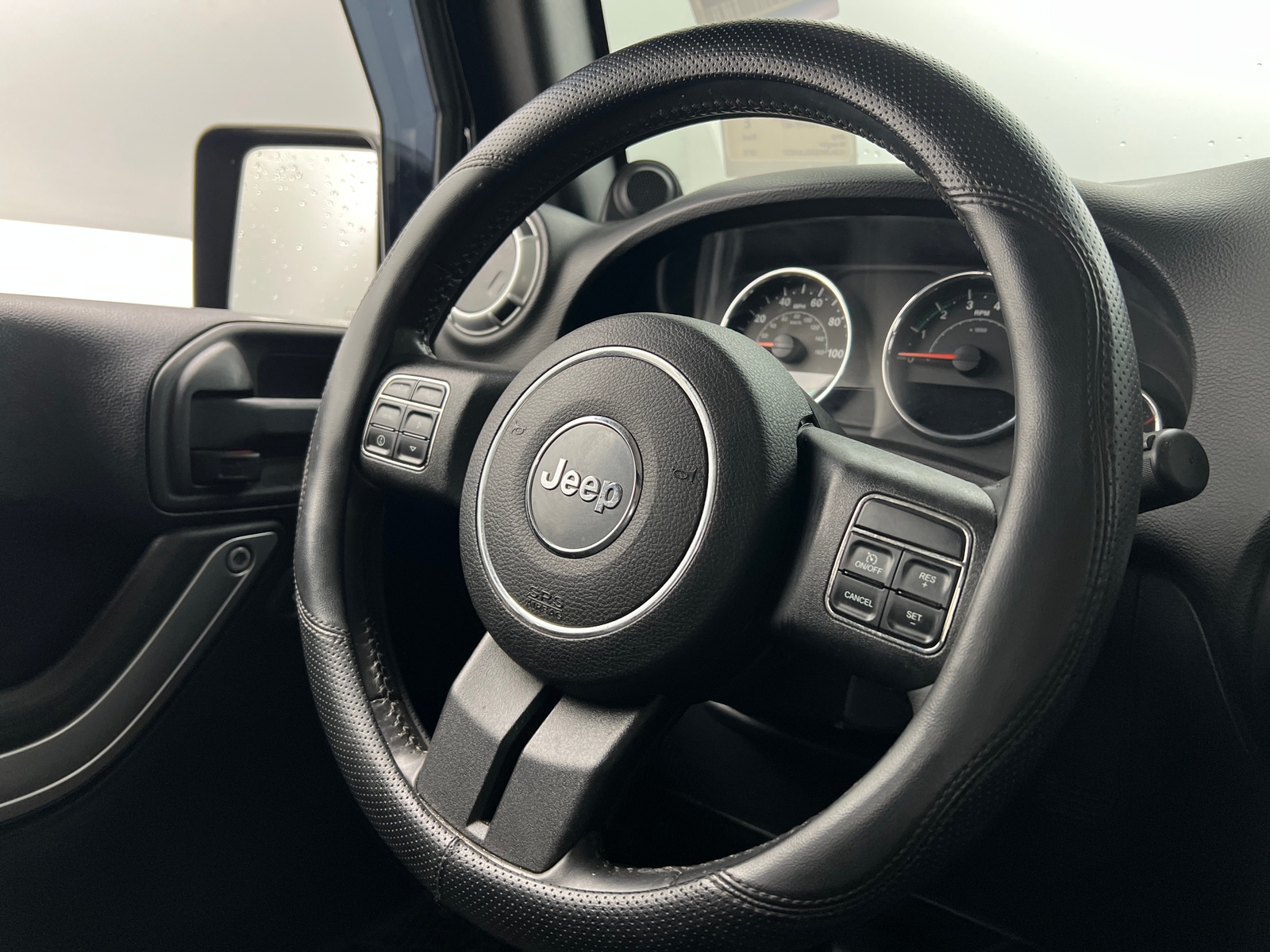 Thumbnail: 2013 Jeep Wrangler - 5