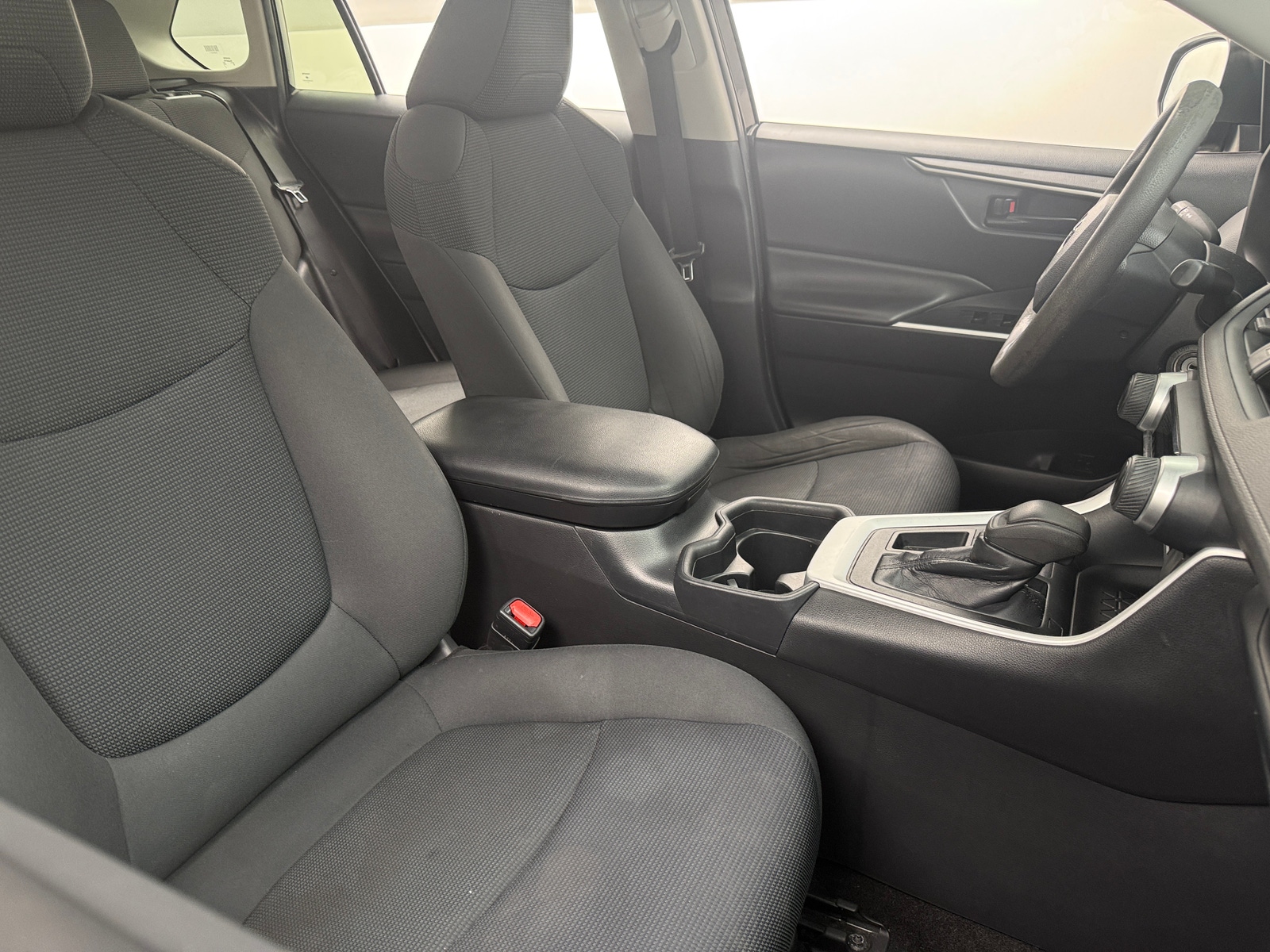 Thumbnail: 2020 Toyota RAV4 - 2