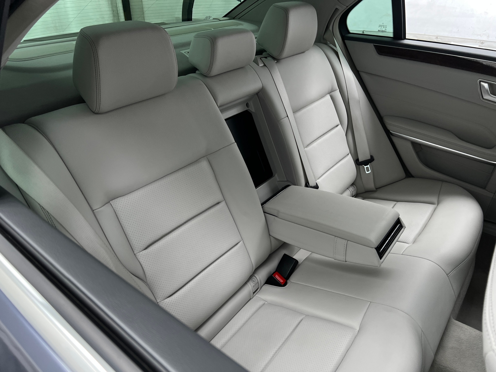 Thumbnail: 2014 Mercedes-Benz E-Class - 5