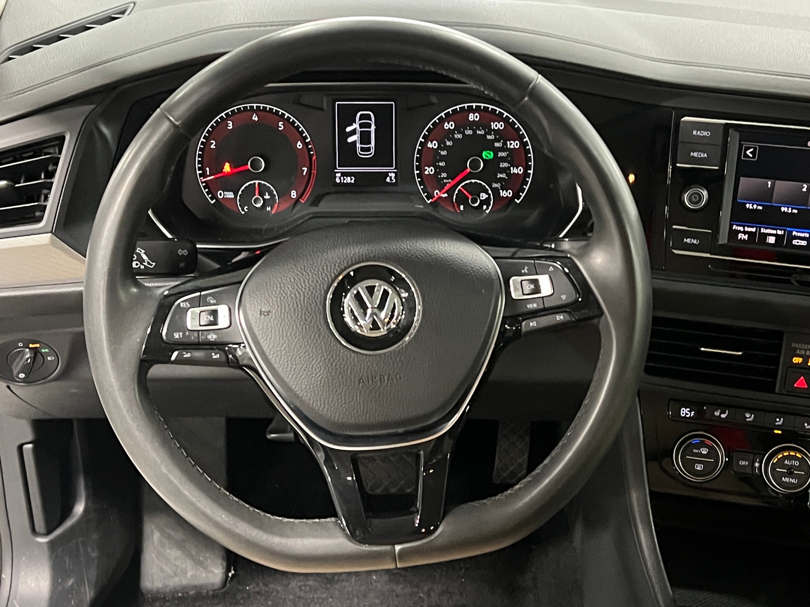 Thumbnail: 2020 Volkswagen Jetta - 4