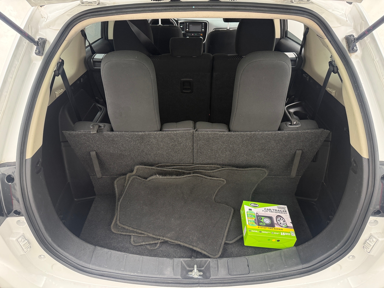 Thumbnail: 2017 Mitsubishi Outlander - 7