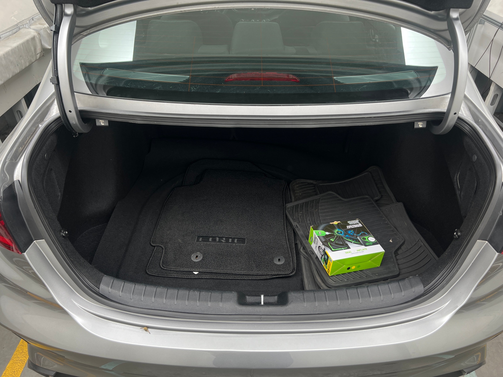 Thumbnail: 2022 Kia Forte - 7