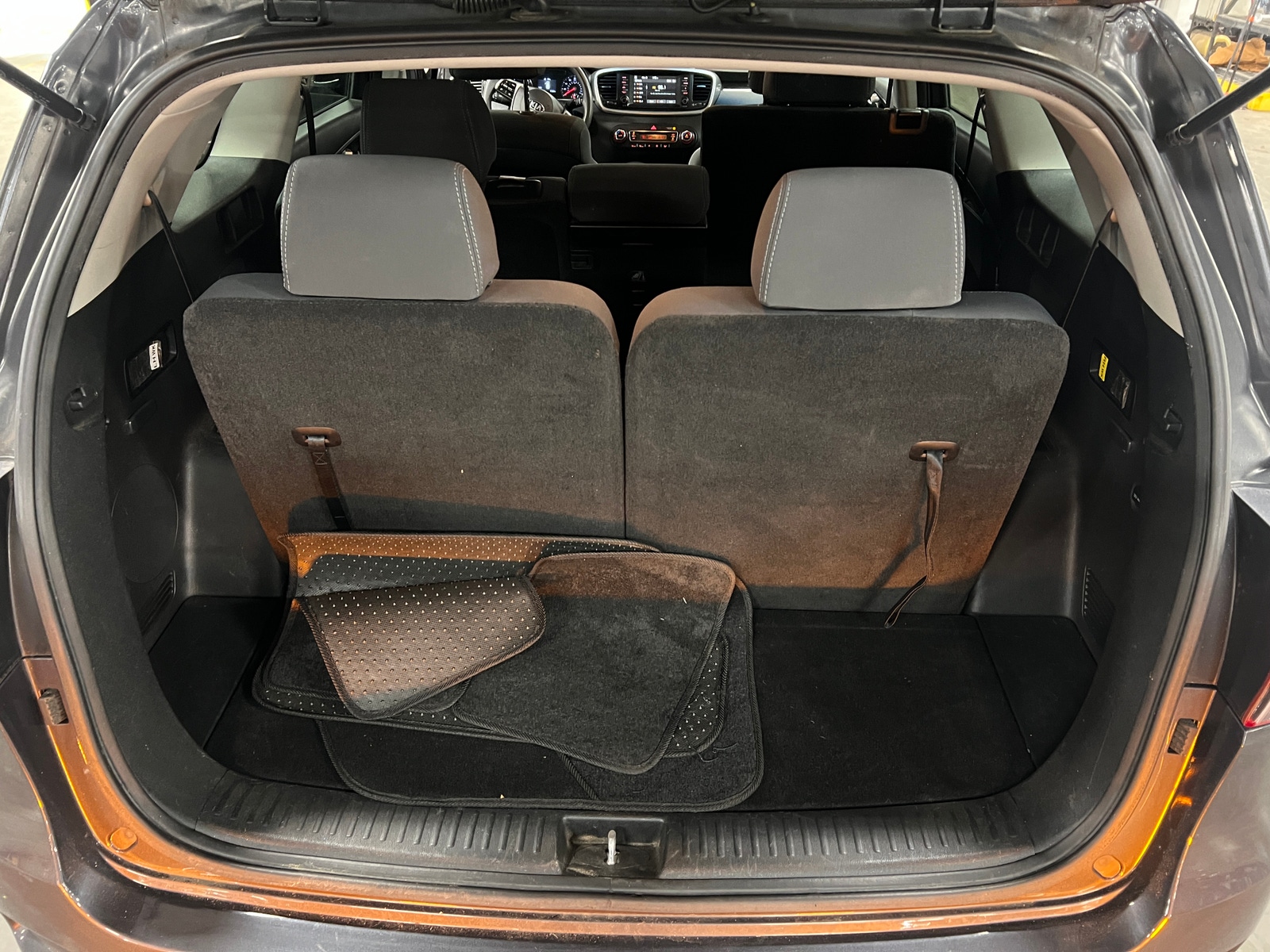 Thumbnail: 2019 Kia Sorento - 7