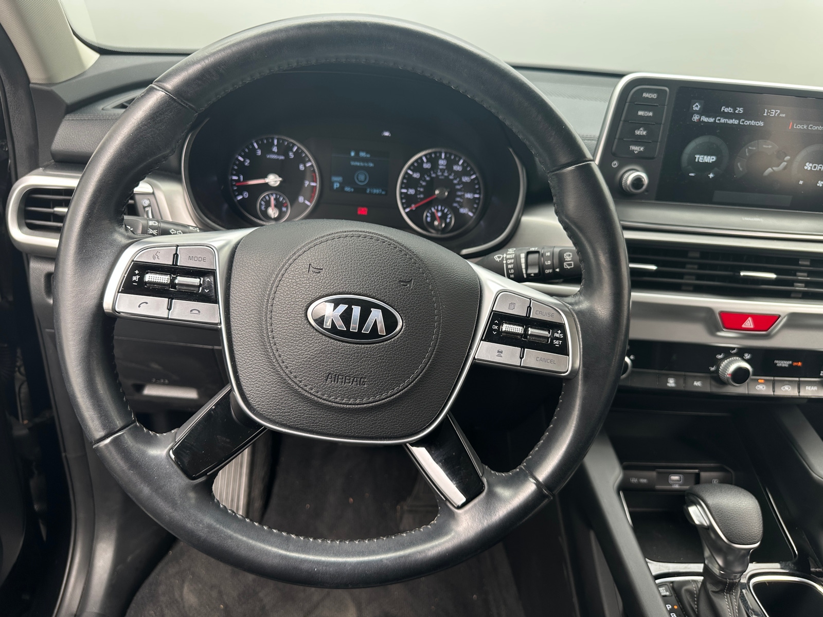 Thumbnail: 2021 Kia Telluride - 4