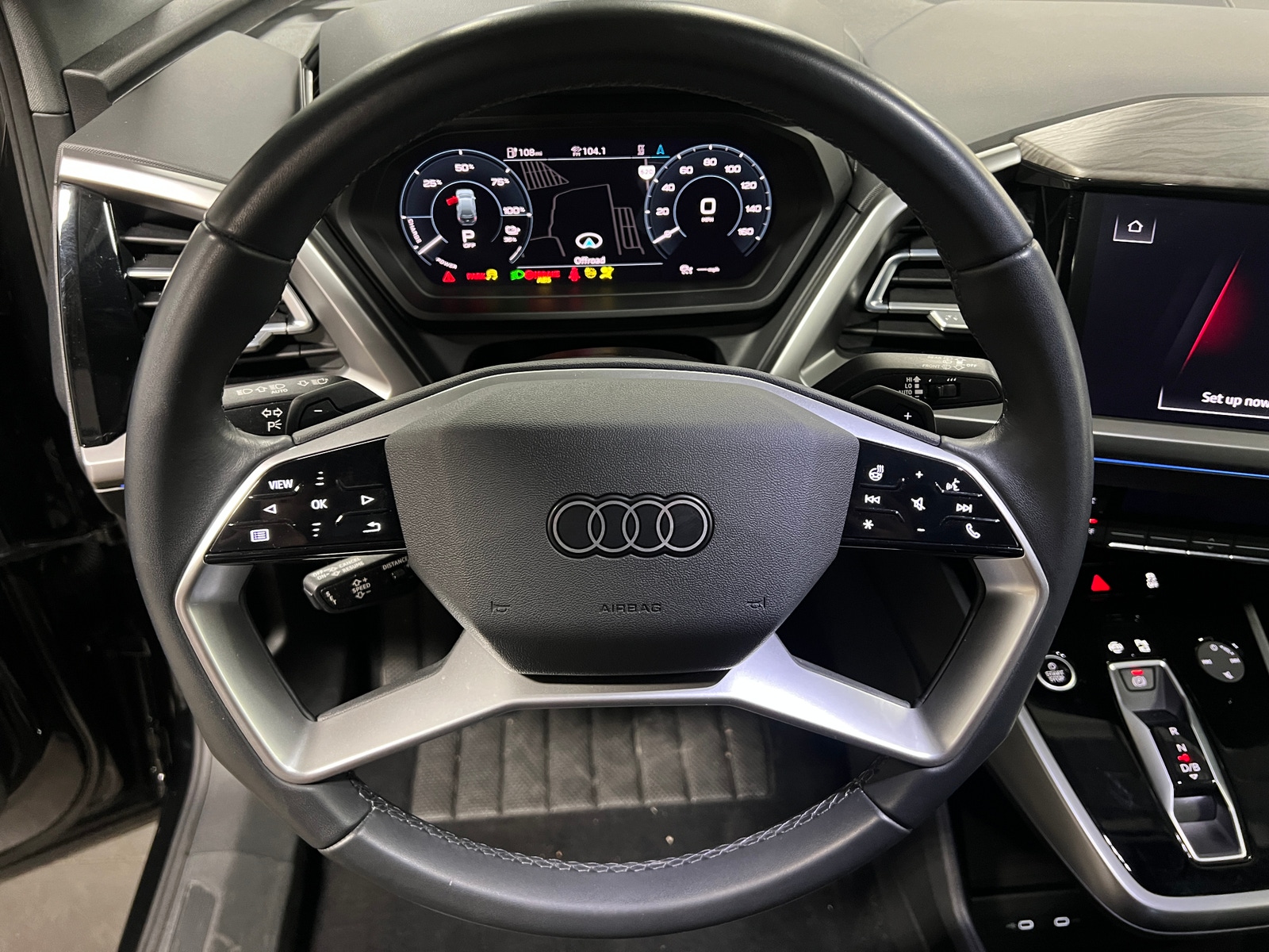 Thumbnail: 2023 Audi Q4 e-tron - 4