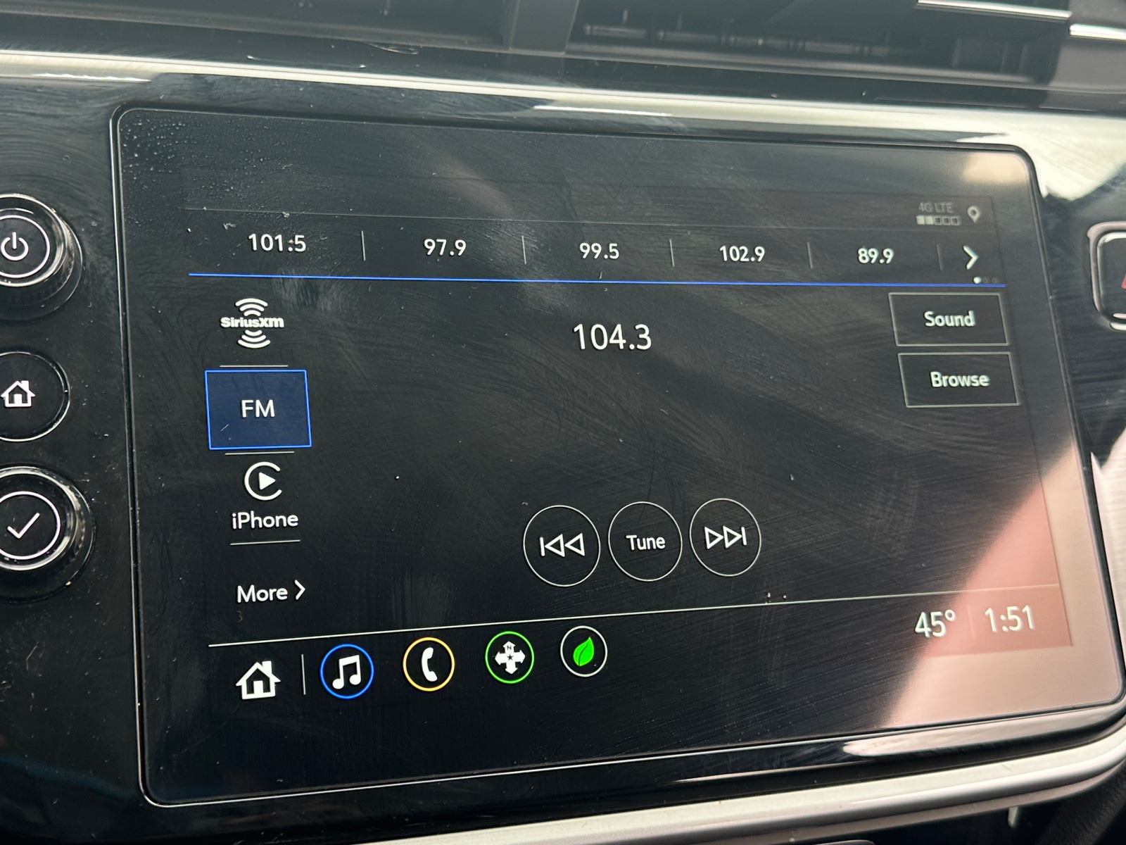 Thumbnail: 2023 Chevrolet Bolt EUV - 3