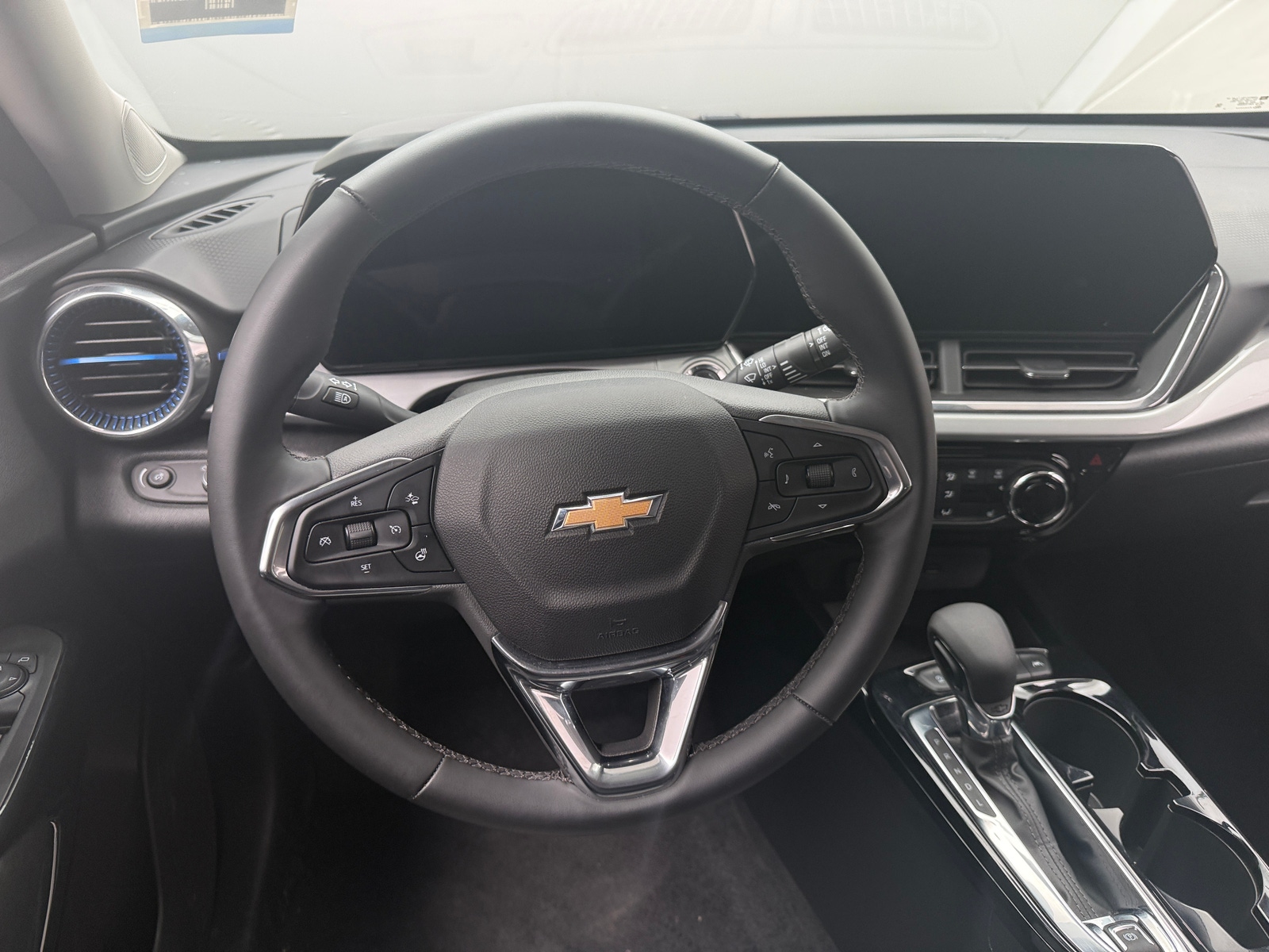 Thumbnail: 2025 Chevrolet Trax - 5