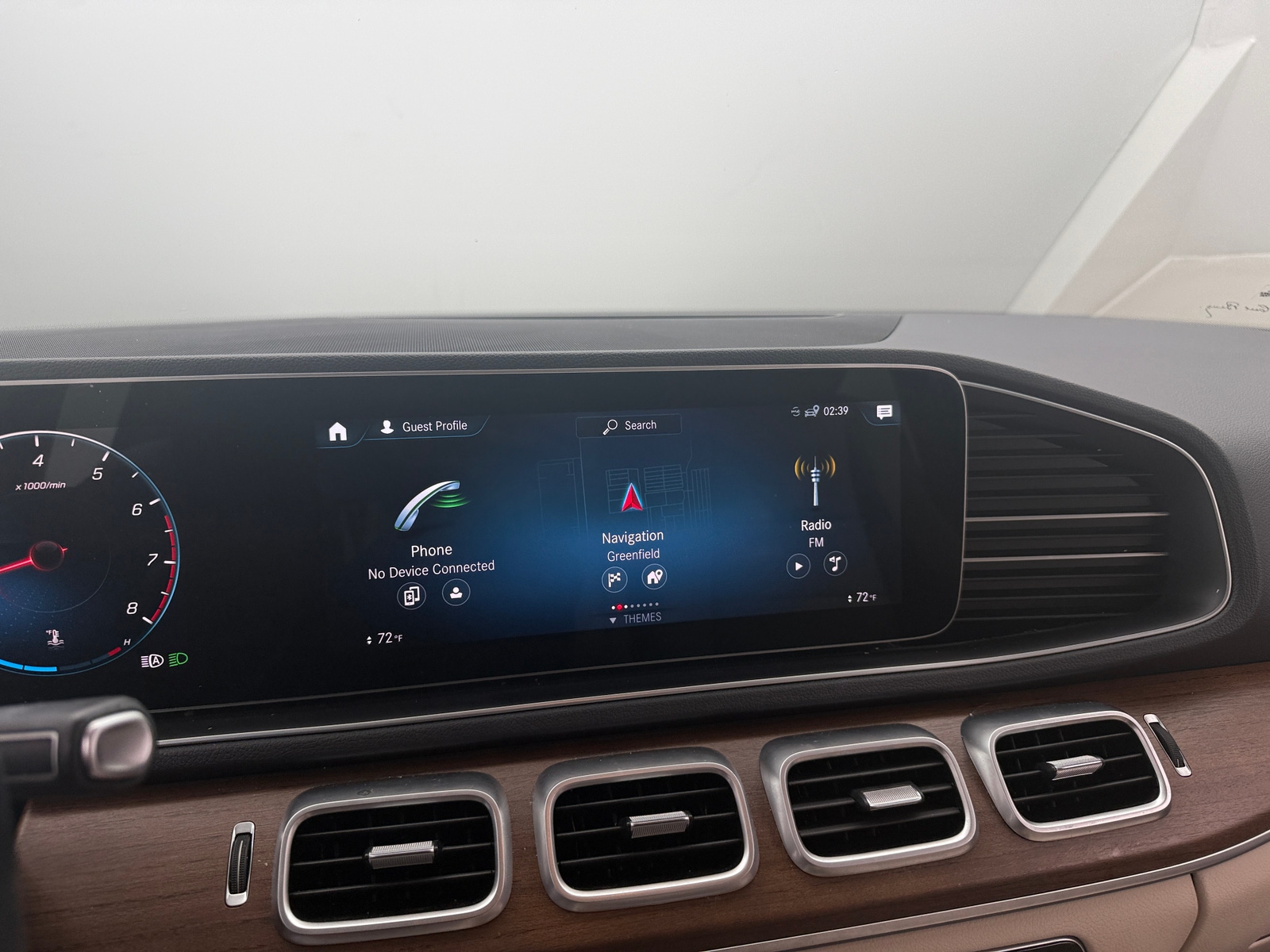 Thumbnail: 2023 Mercedes-Benz GLE - 3