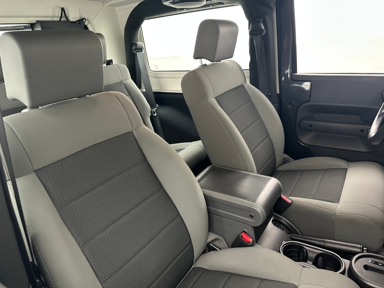 Thumbnail: 2010 Jeep Wrangler - 2