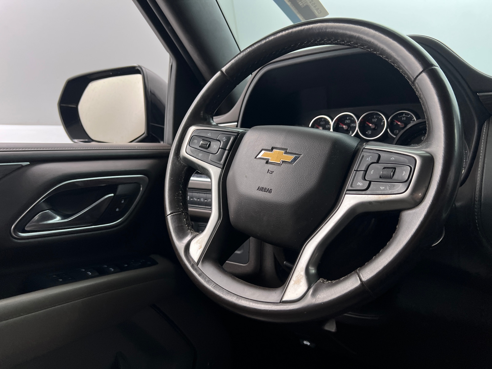 Thumbnail: 2021 Chevrolet Tahoe - 4