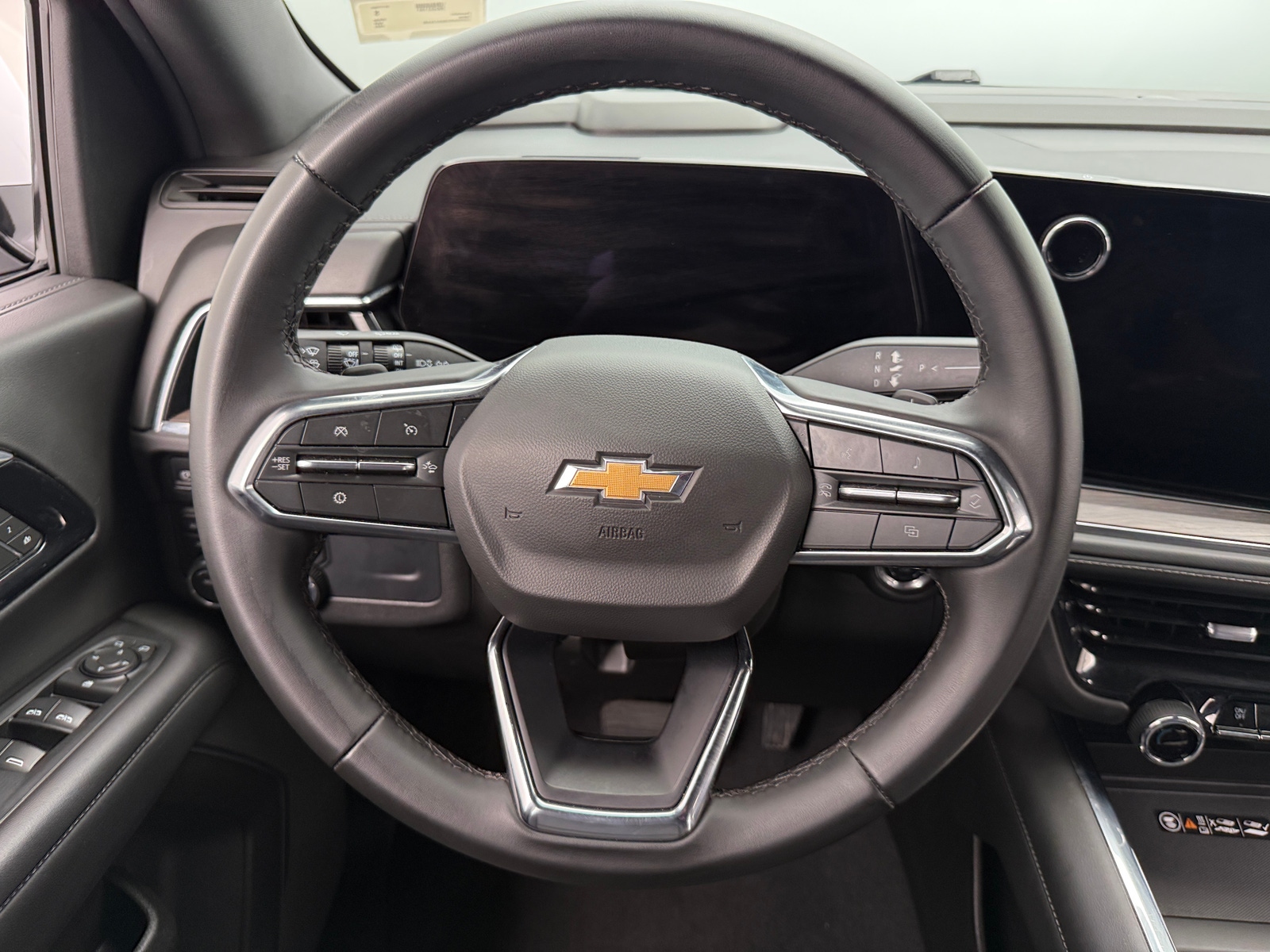 Thumbnail: 2025 Chevrolet Tahoe - 4