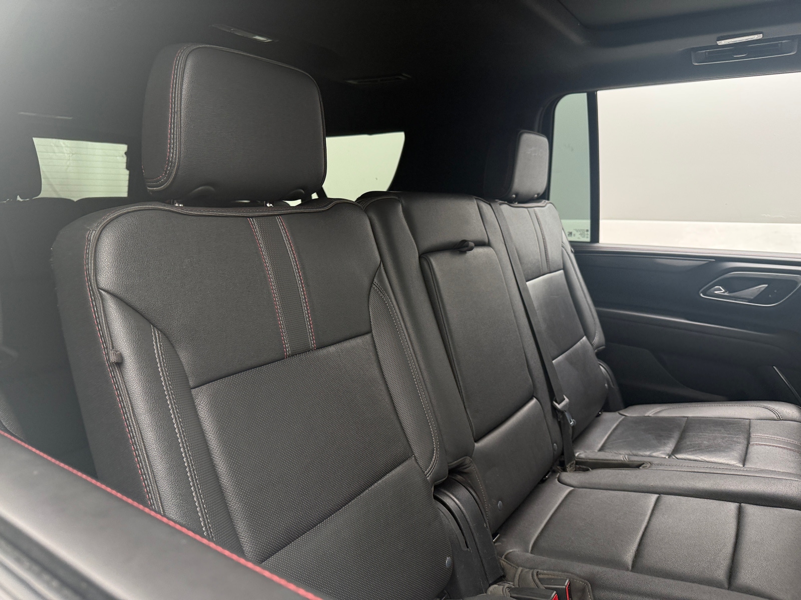 Thumbnail: 2023 Chevrolet Suburban - 5