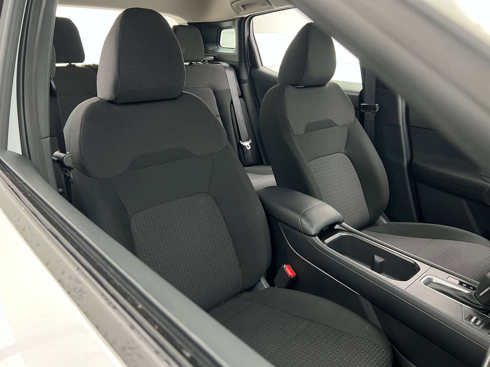 Thumbnail: 2025 Nissan Kicks - 2