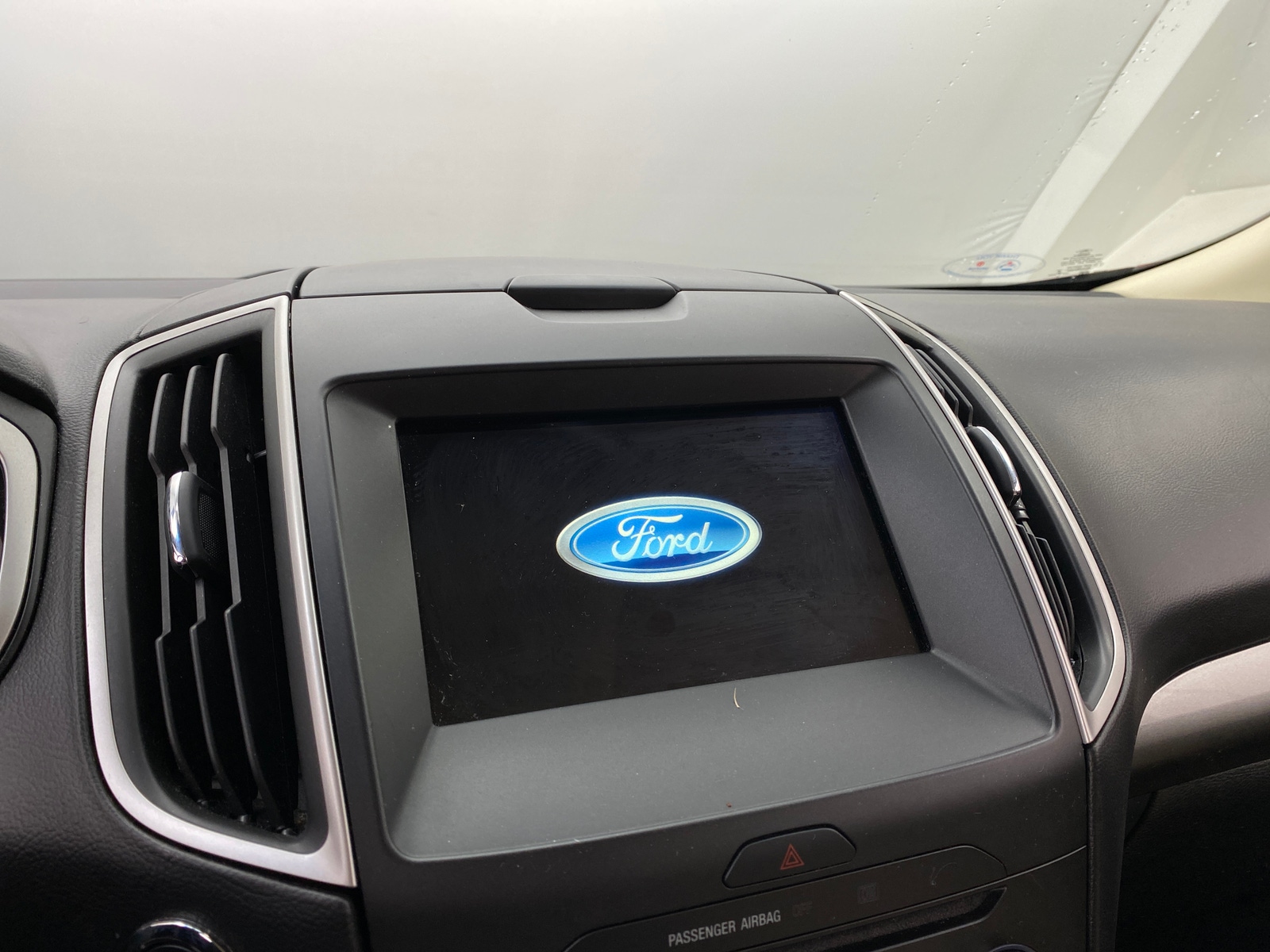 Thumbnail: 2016 Ford Edge - 3