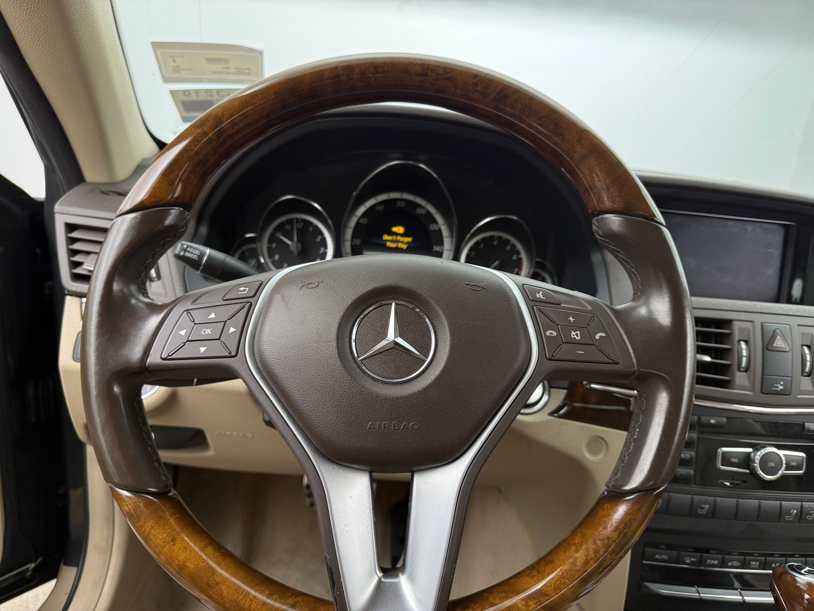 Thumbnail: 2013 Mercedes-Benz E-Class - 4