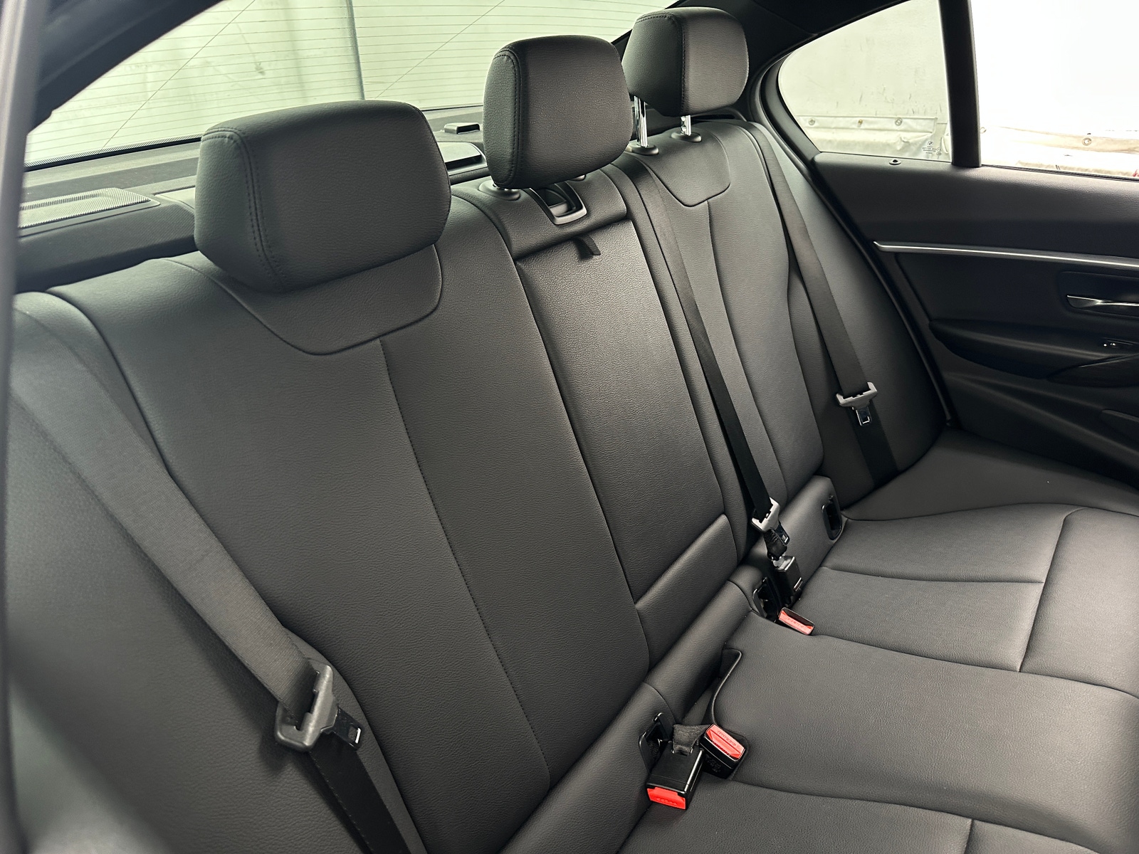 Thumbnail: 2016 BMW 3 Series - 5