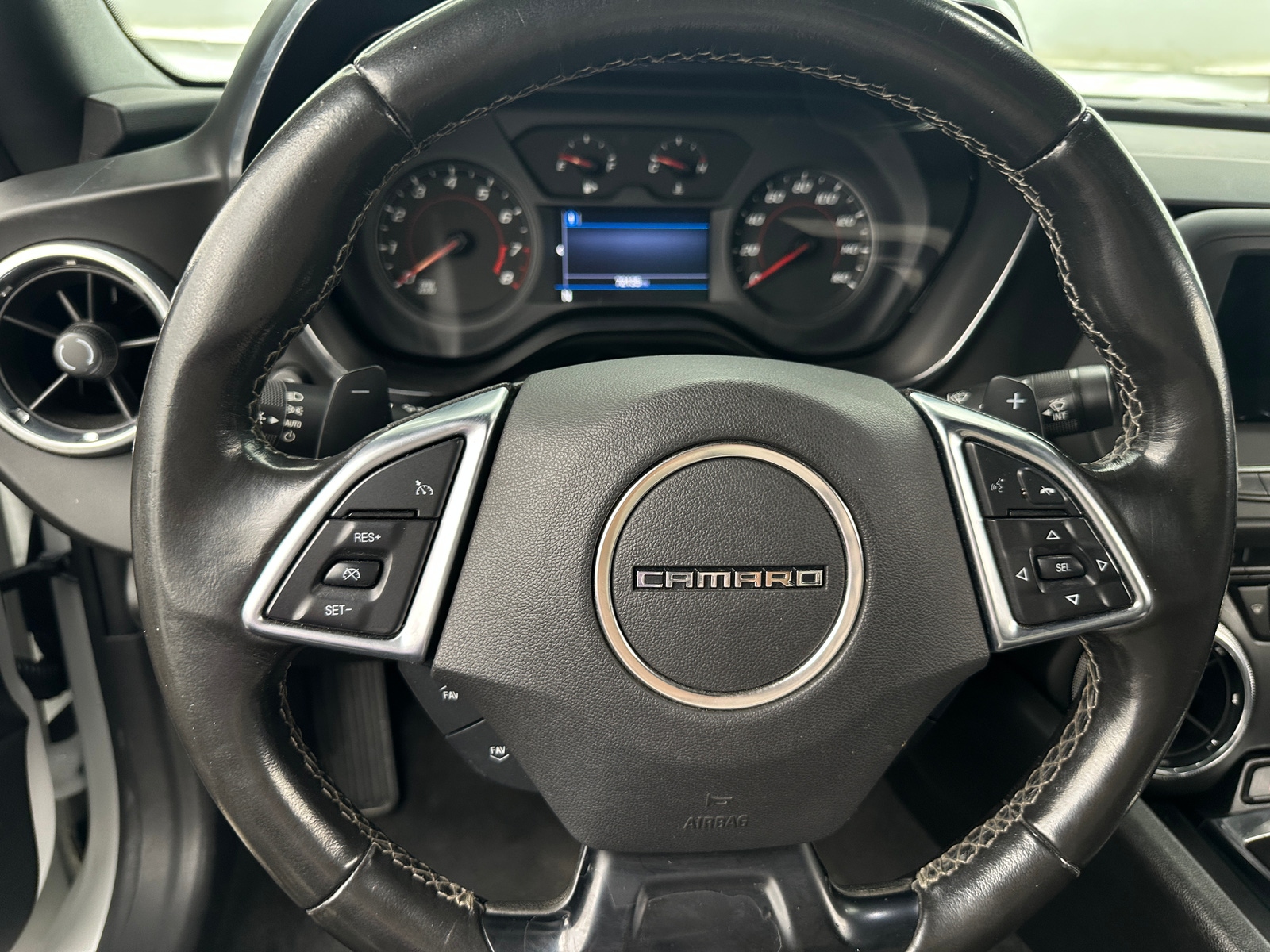 Thumbnail: 2019 Chevrolet Camaro - 5