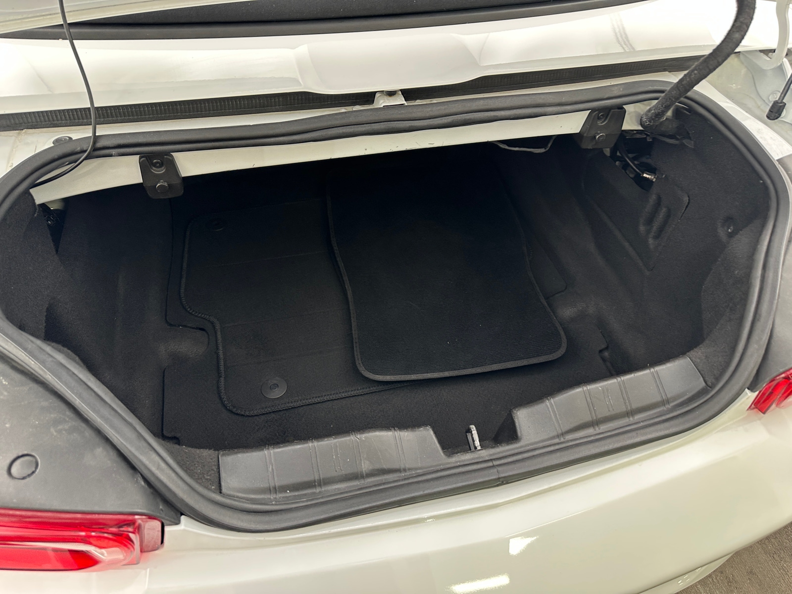 Thumbnail: 2019 Chevrolet Camaro - 7