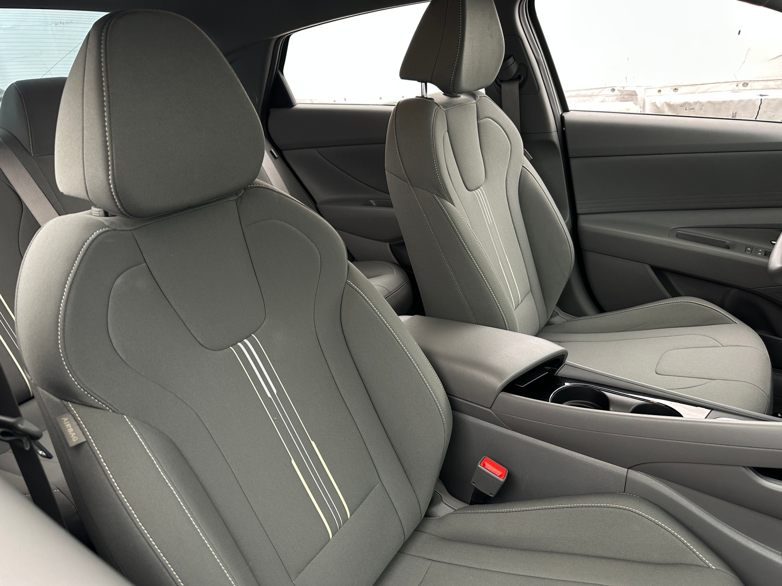 Thumbnail: 2024 Hyundai Elantra - 2