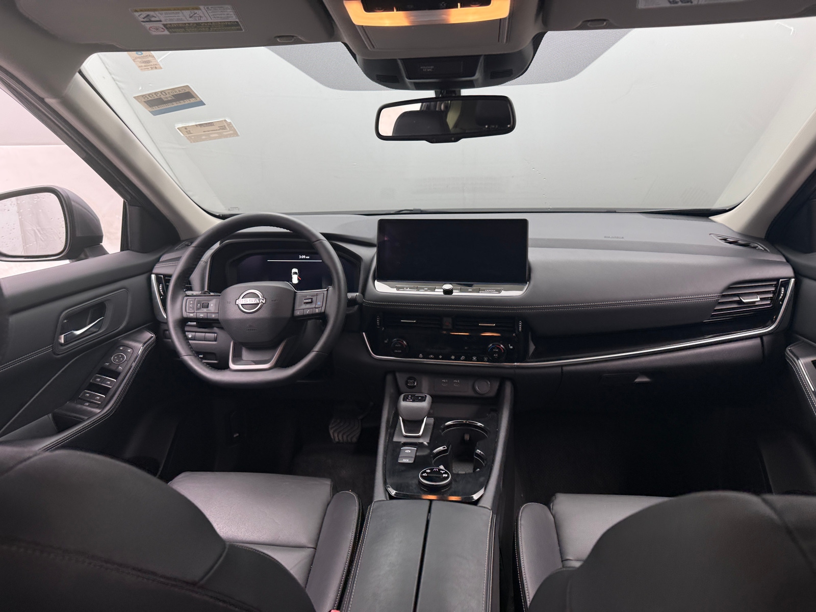 Thumbnail: 2025 Nissan Rogue - 2