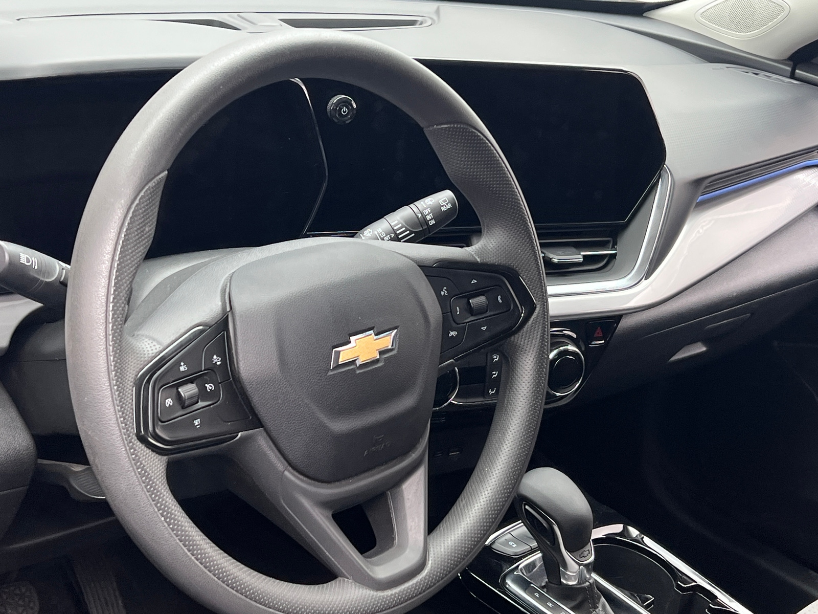 Thumbnail: 2025 Chevrolet Trax - 5