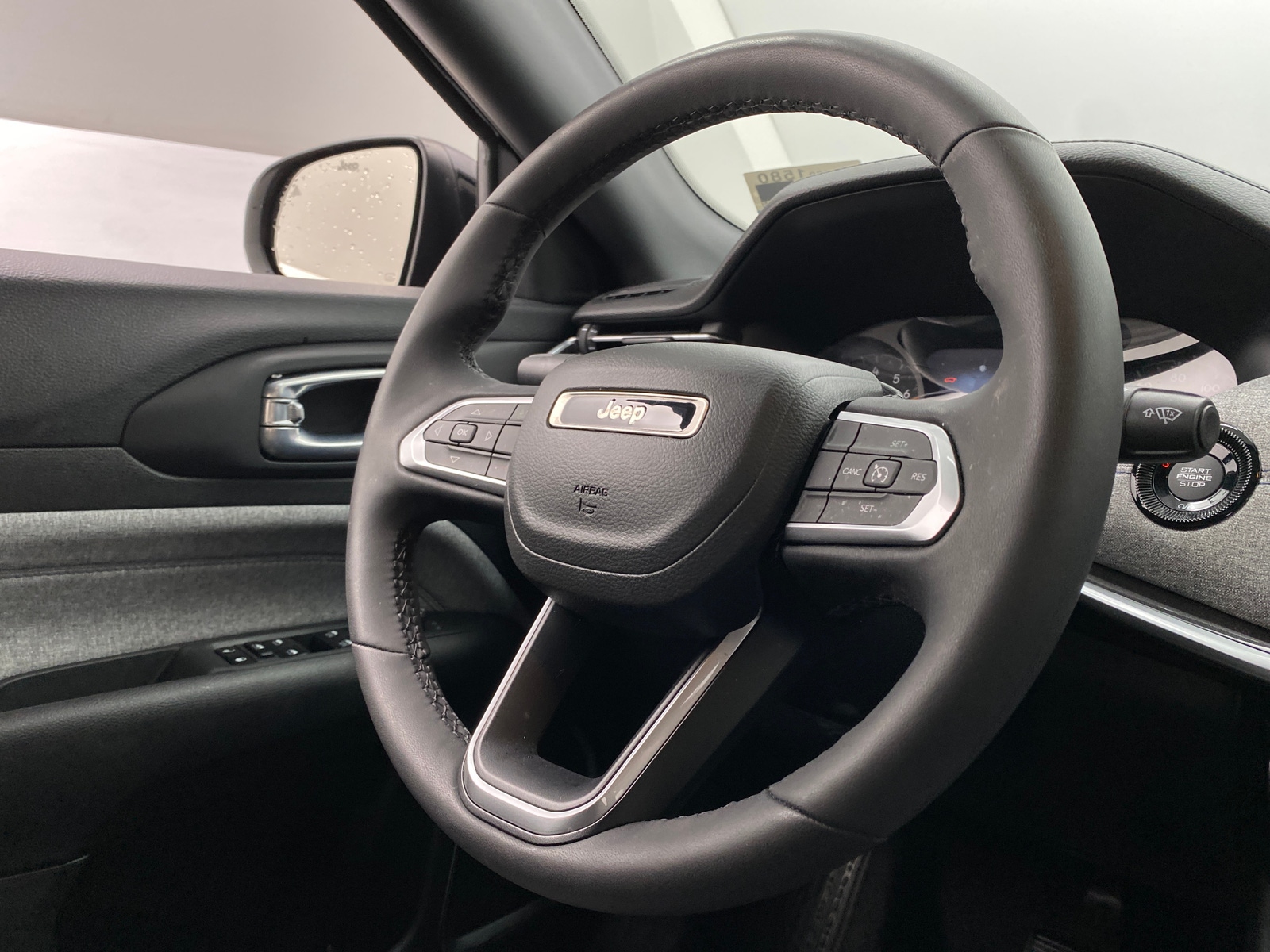 Thumbnail: 2023 Jeep Compass - 5