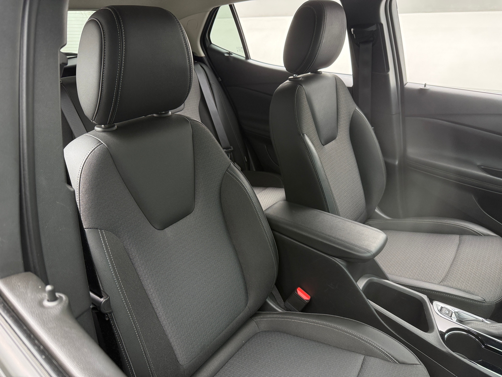 Thumbnail: 2025 Buick Encore GX - 2