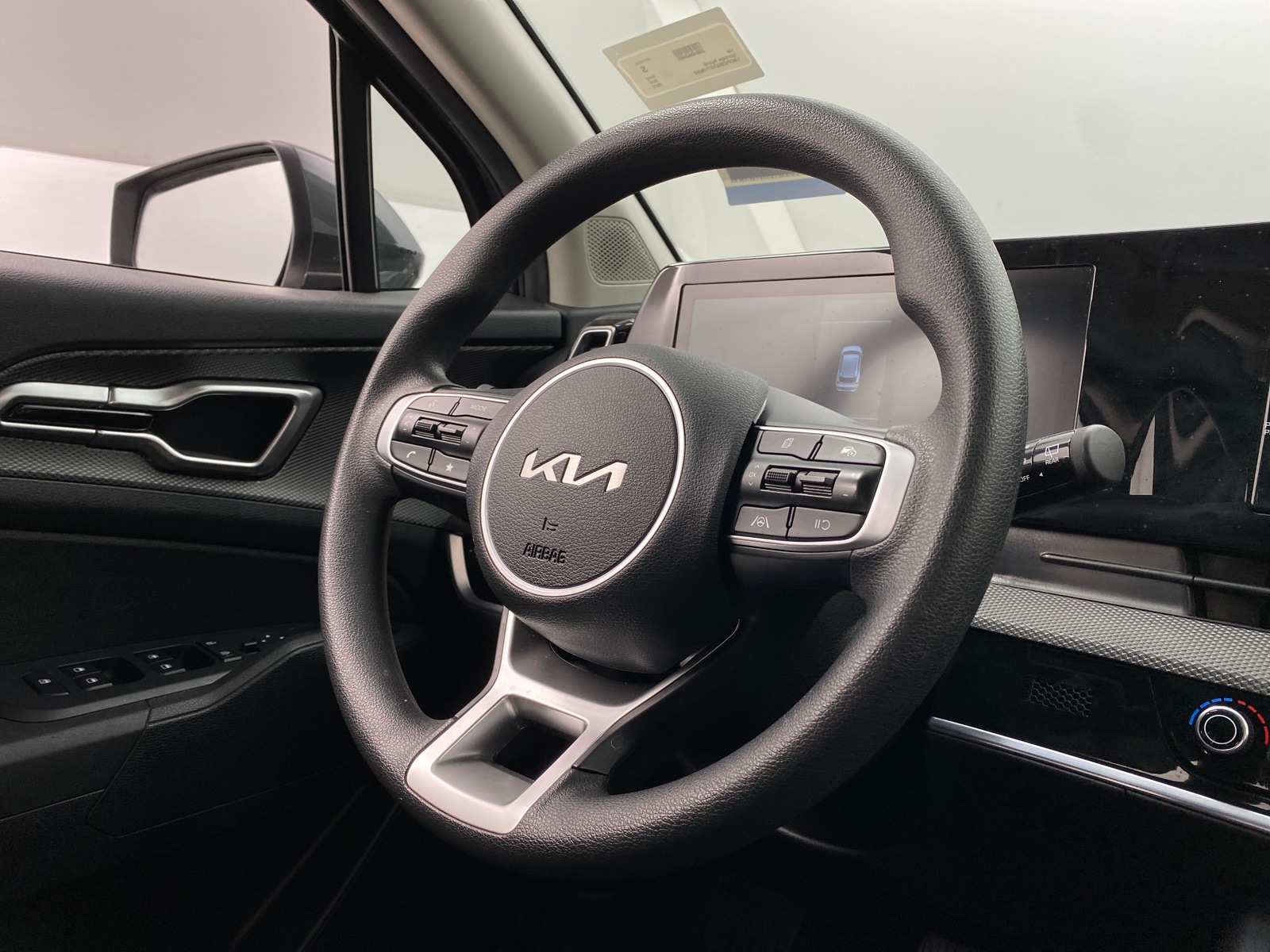 Thumbnail: 2025 Kia Sportage - 5