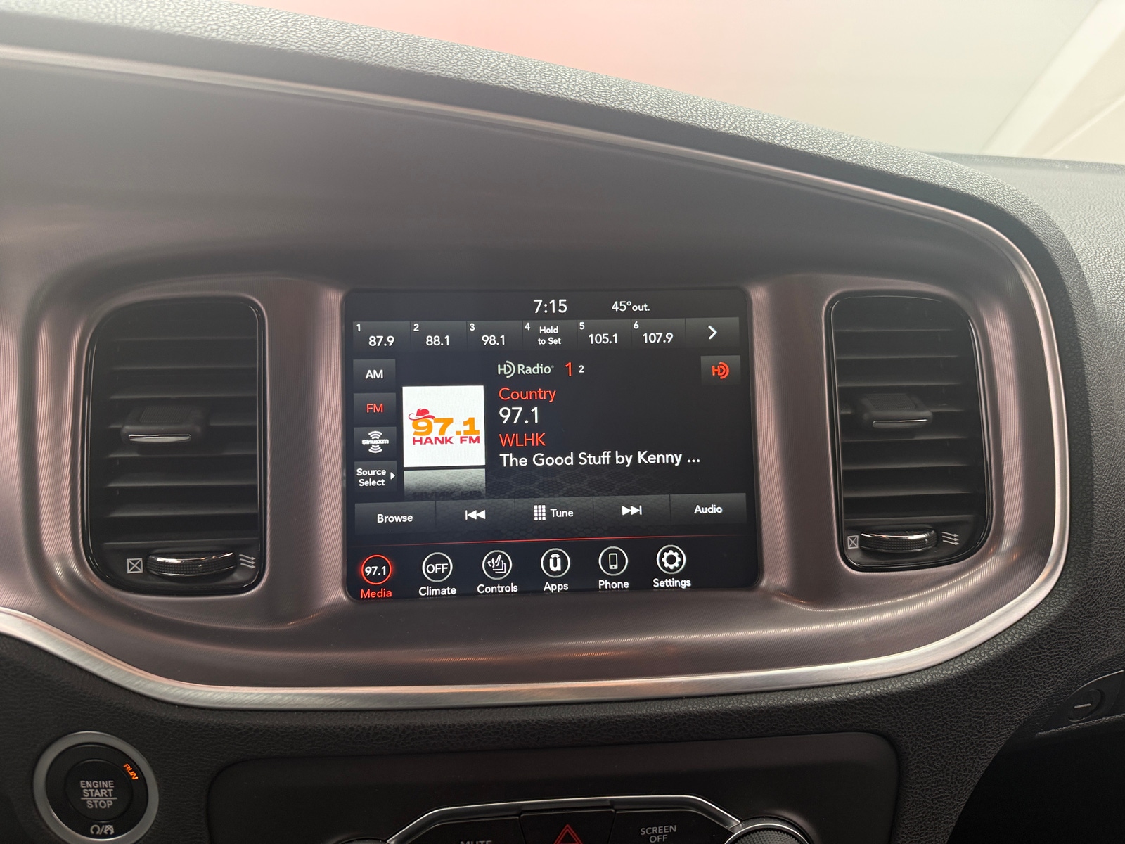 Thumbnail: 2022 Dodge Charger - 4