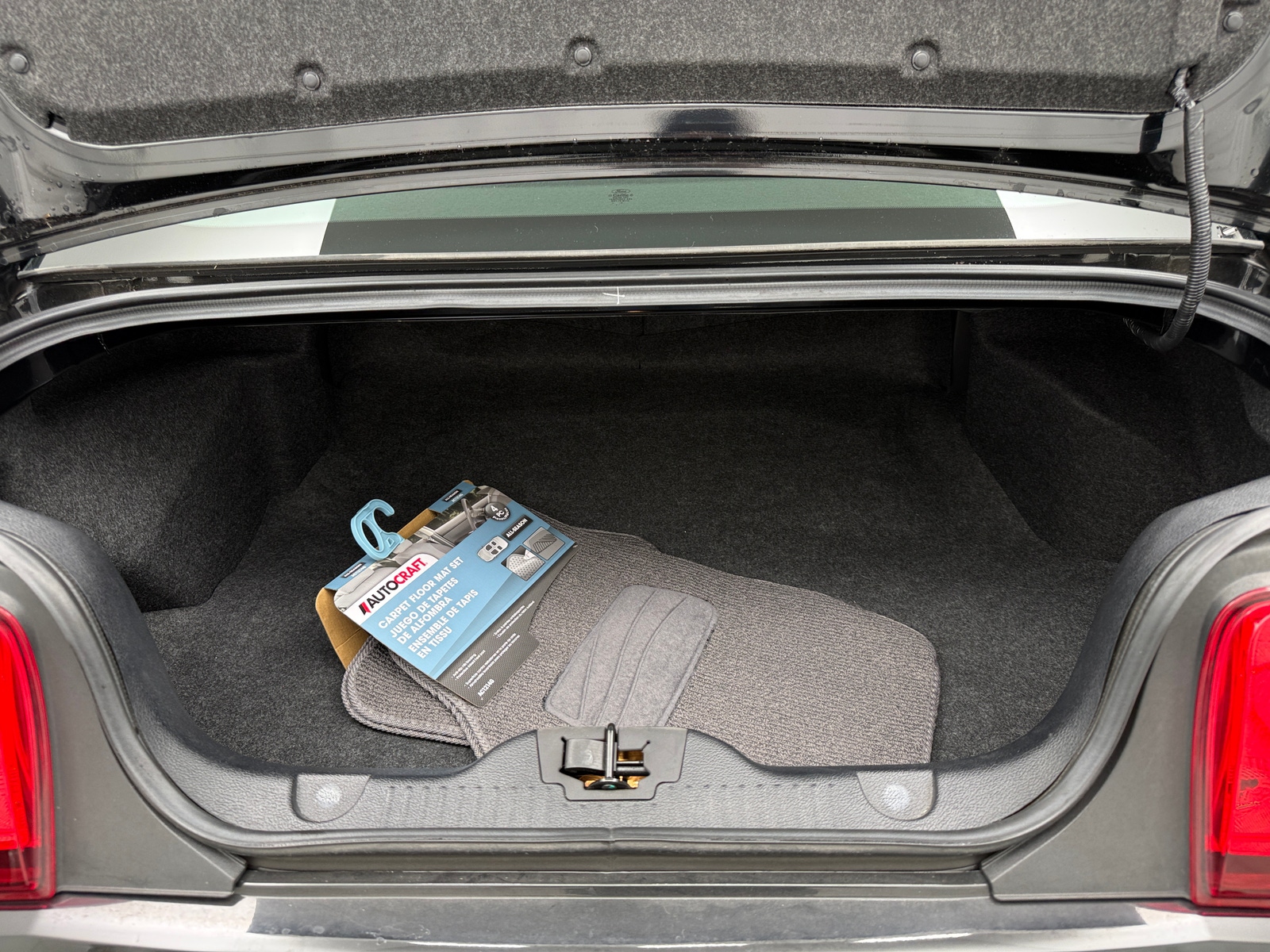 Thumbnail: 2012 Ford Mustang - 4