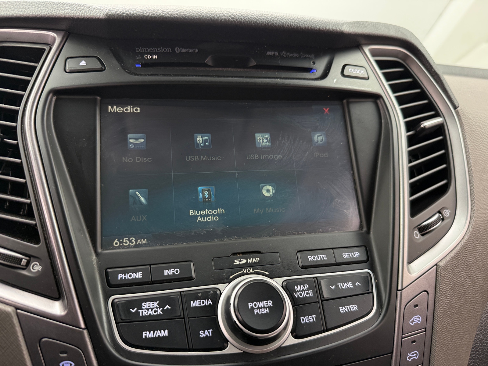 Thumbnail: 2016 Hyundai Santa Fe - 4