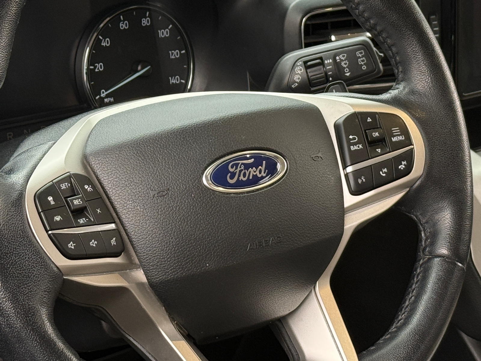 Thumbnail: 2020 Ford Explorer - 5