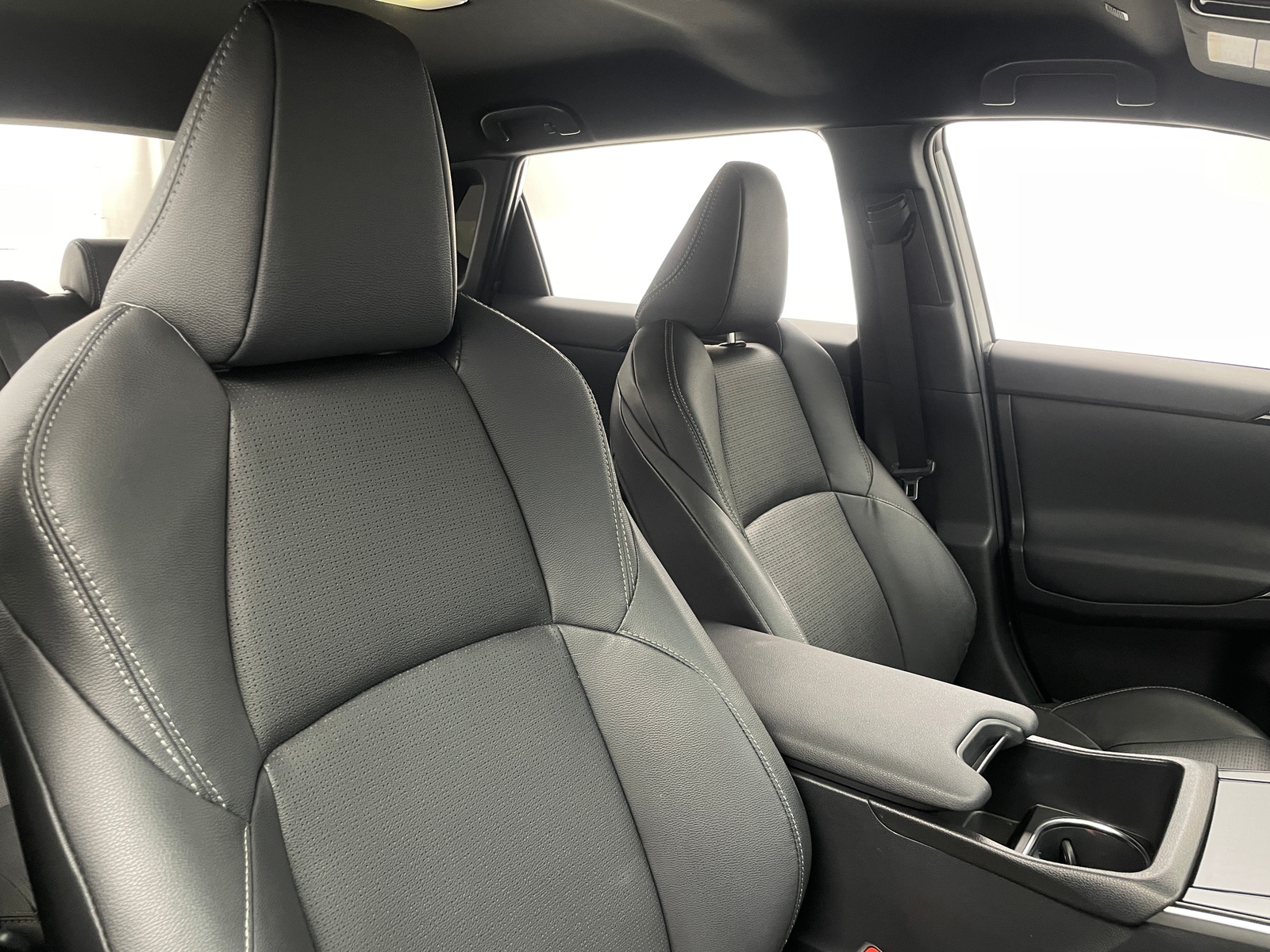 Thumbnail: 2023 Subaru Solterra - 2