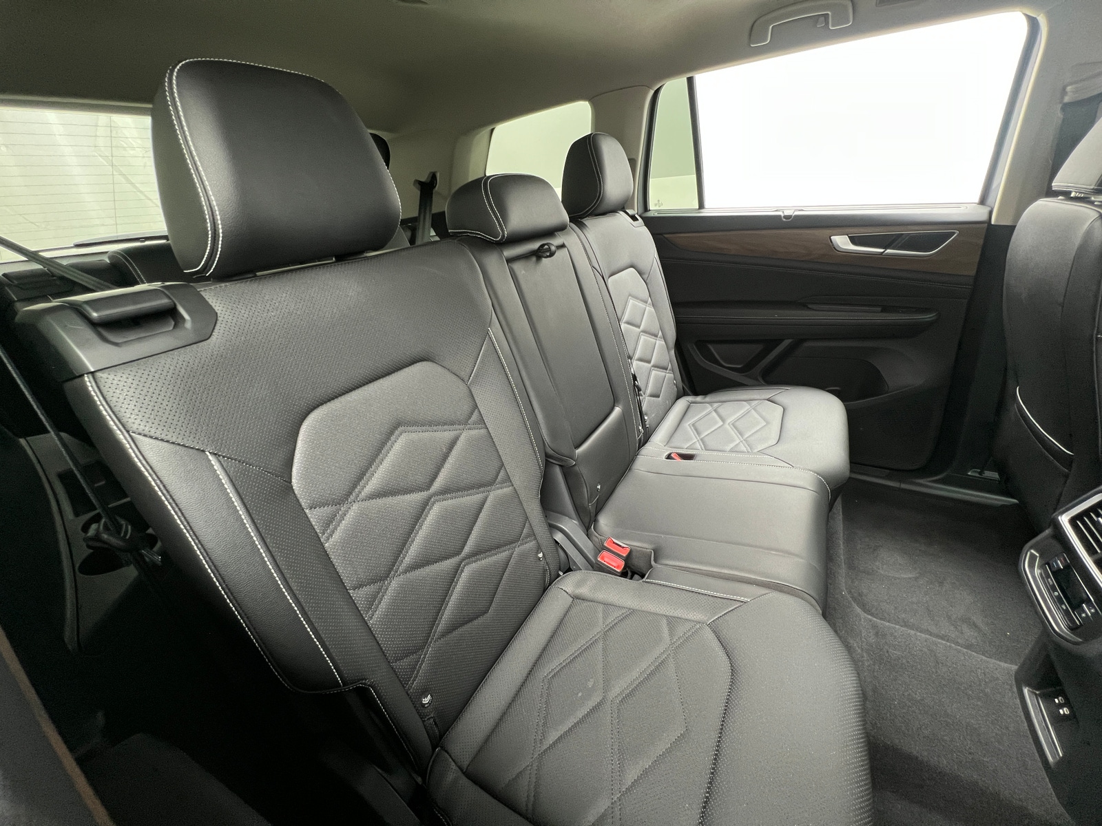 Thumbnail: 2025 Volkswagen Atlas - 5