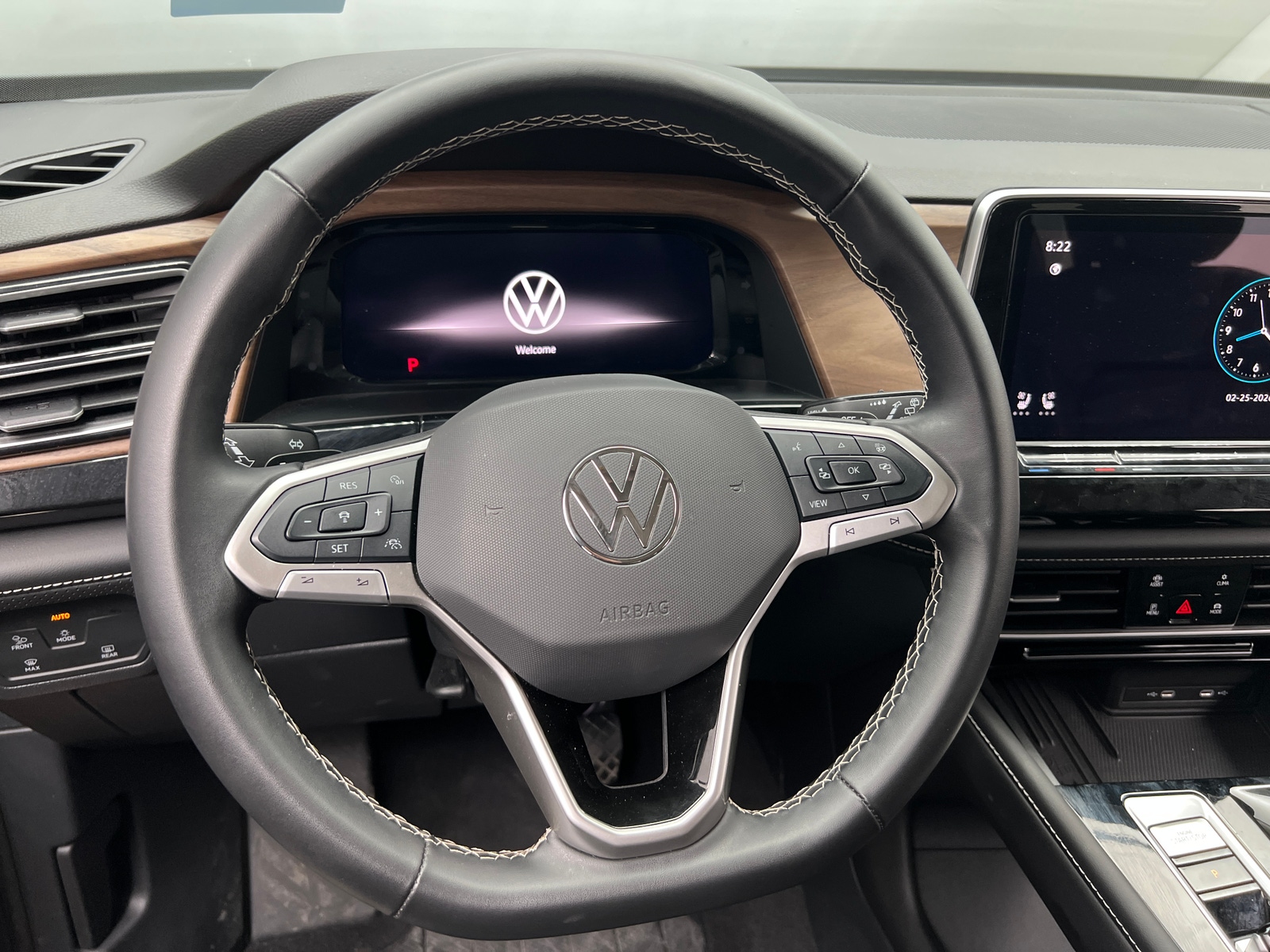 Thumbnail: 2025 Volkswagen Atlas - 4