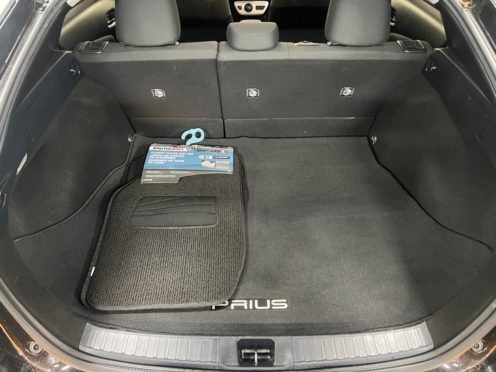 Thumbnail: 2017 Toyota Prius - 7