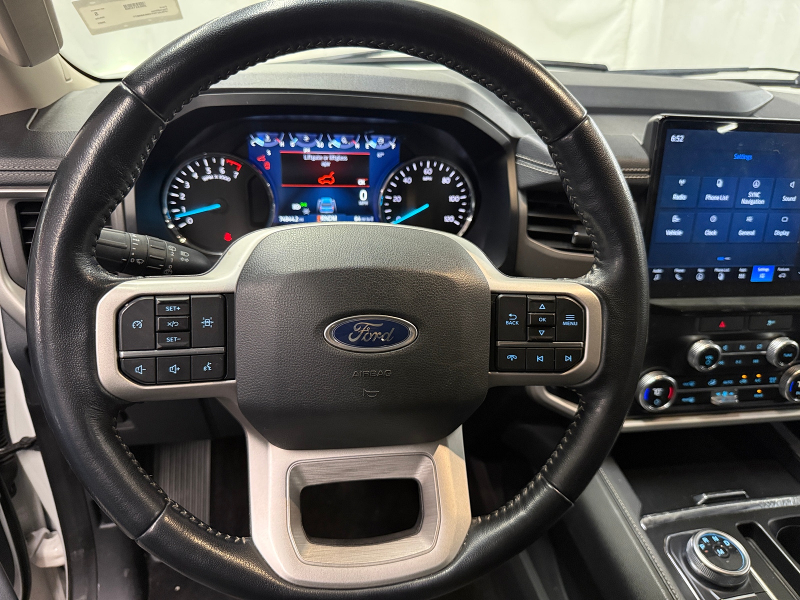 Thumbnail: 2022 Ford Expedition - 5