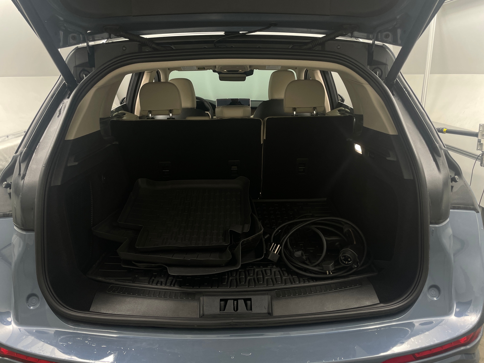 Thumbnail: 2025 Lincoln Corsair - 6