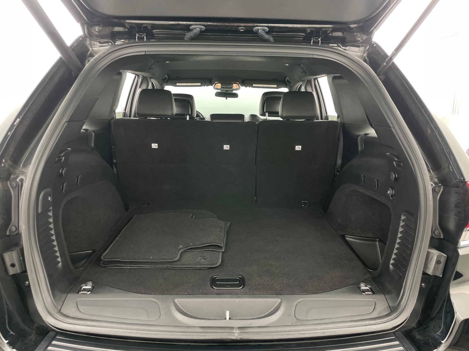 Thumbnail: 2021 Jeep Grand Cherokee - 7