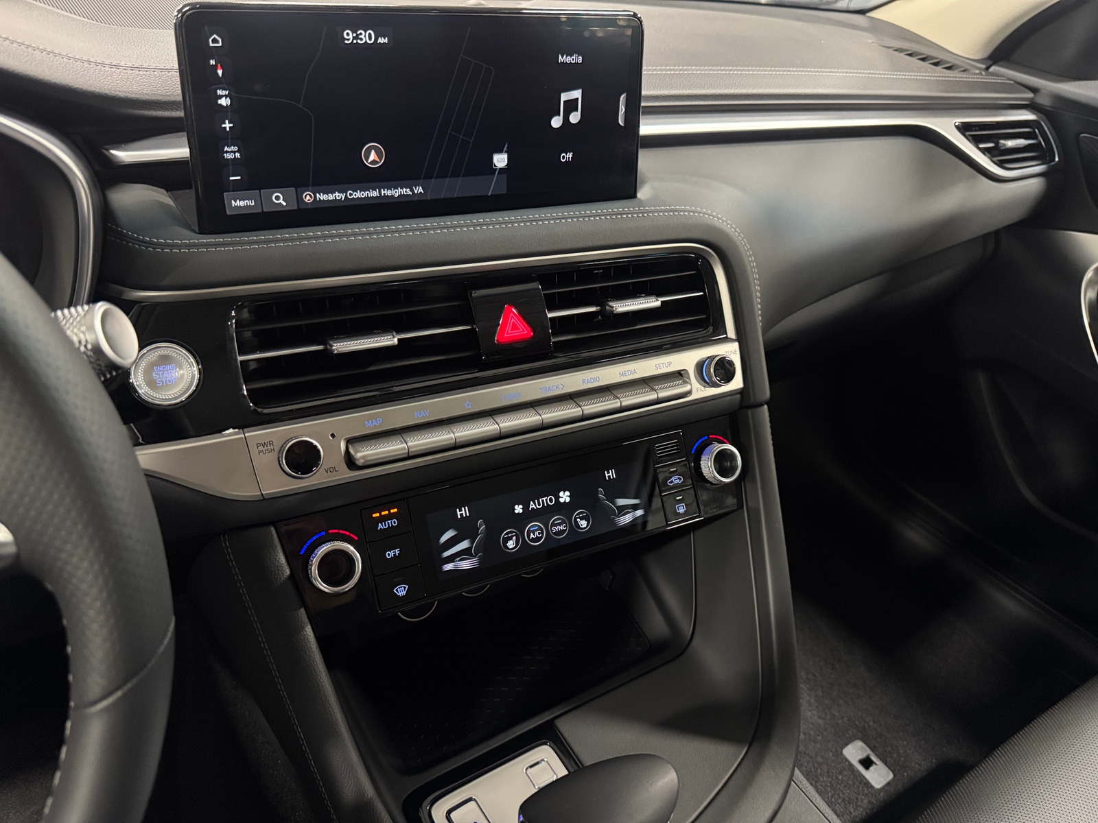 Thumbnail: 2025 Genesis G70 - 3