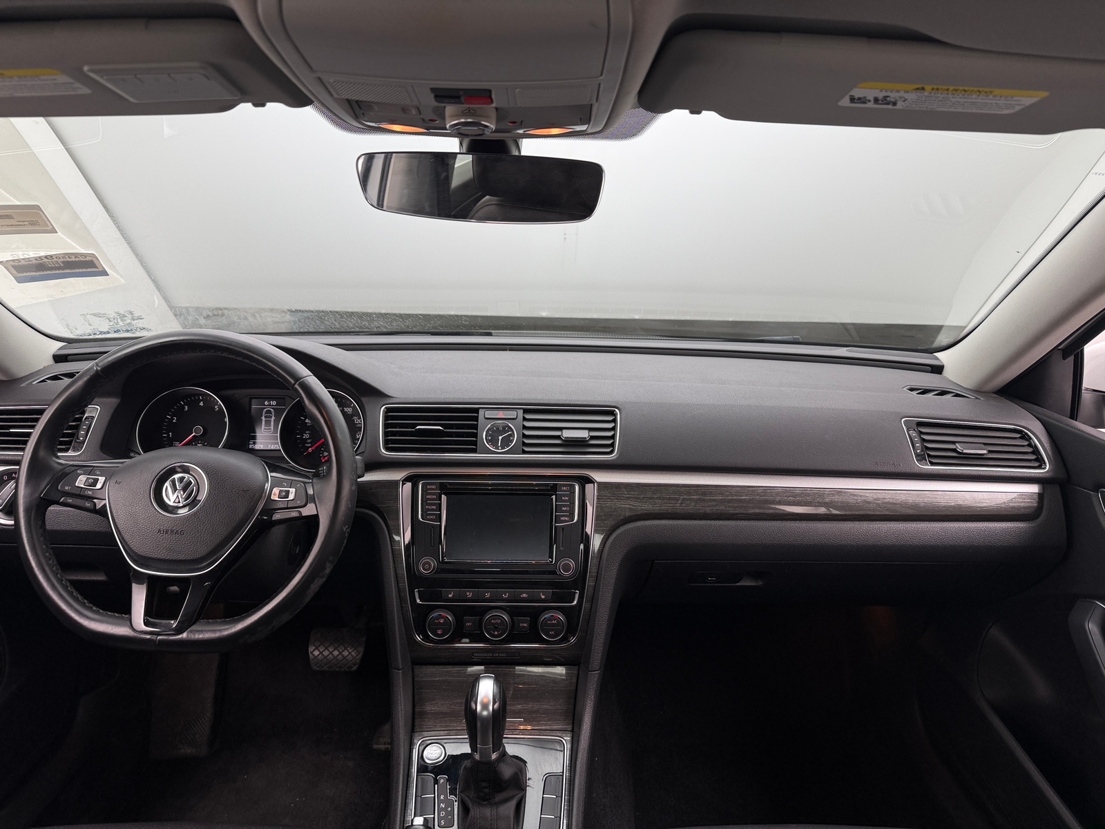 Thumbnail: 2016 Volkswagen Passat - 2