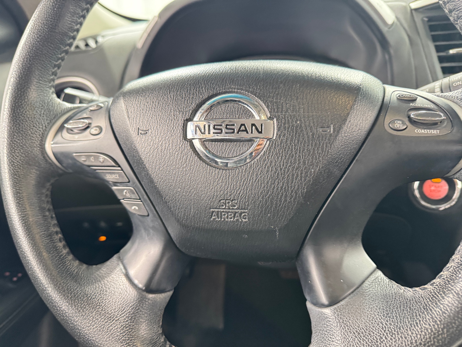 Thumbnail: 2016 Nissan Pathfinder - 4