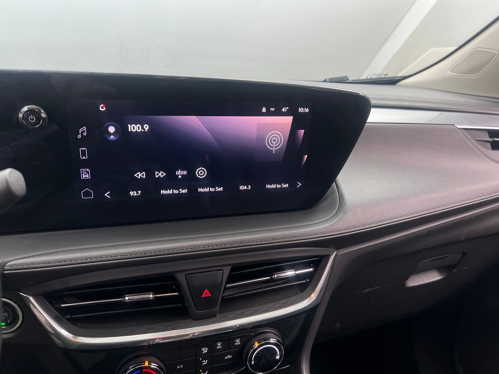 Thumbnail: 2024 Buick Encore GX - 3