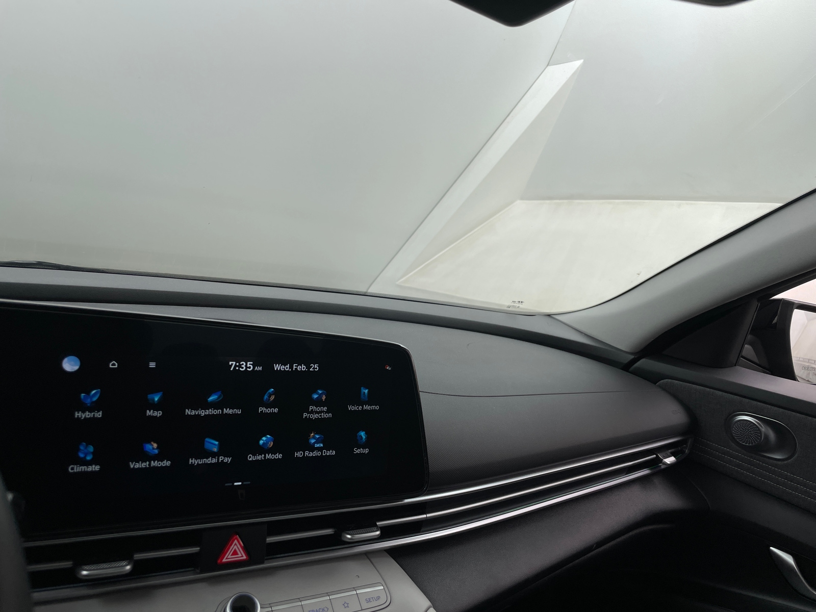 Thumbnail: 2025 Hyundai Elantra - 4