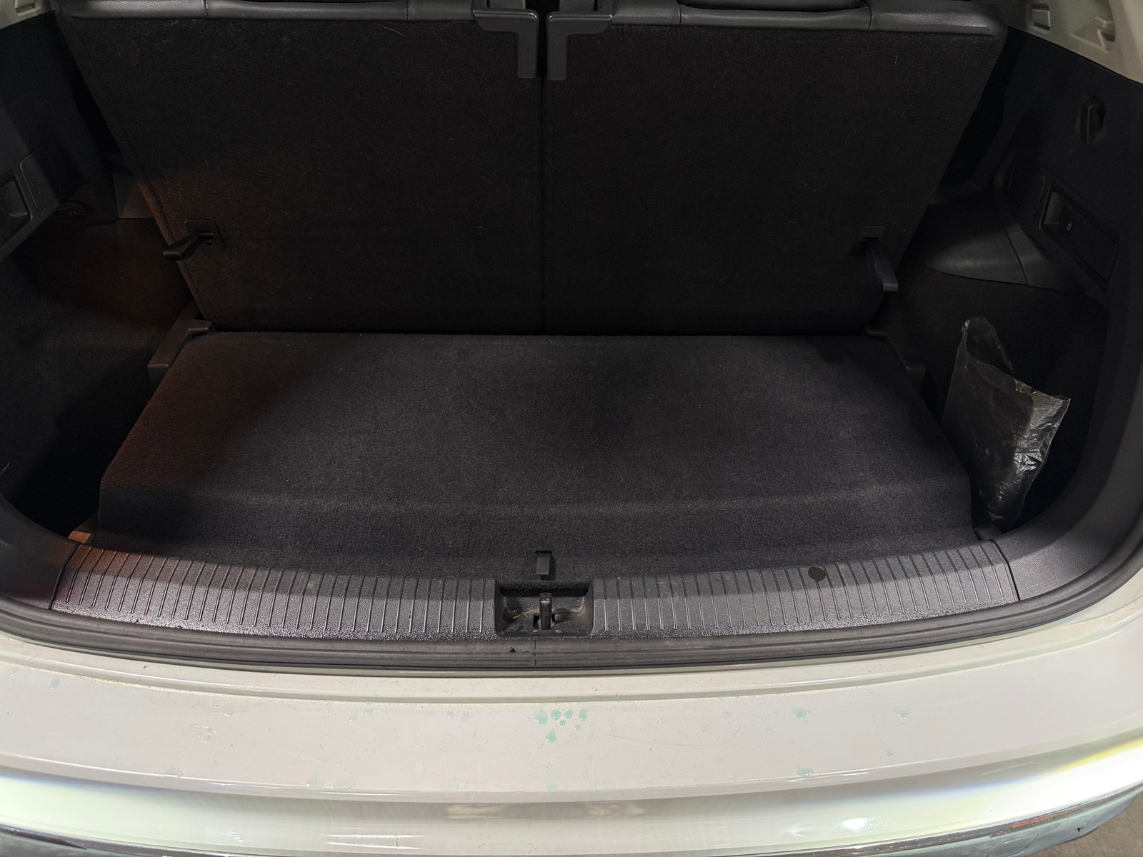 Thumbnail: 2020 Volkswagen Tiguan - 6