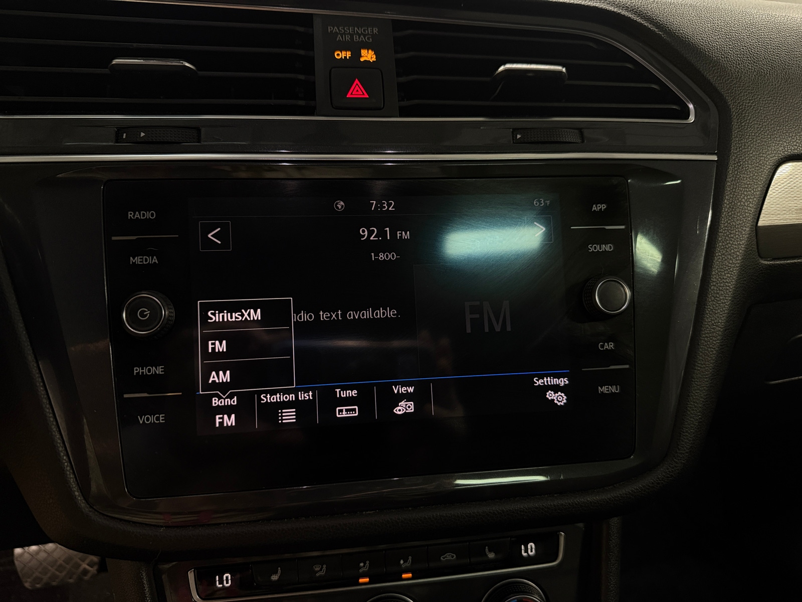 Thumbnail: 2020 Volkswagen Tiguan - 3